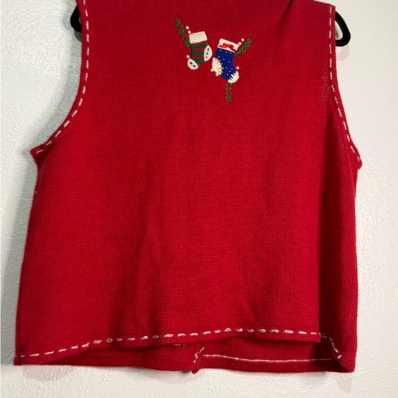 Designers Originals Red and Cream Embroidered Holiday Sweater Vest, Petite XL - Picture 8 of 10